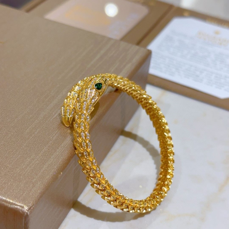 Bv1g*ai bracelets